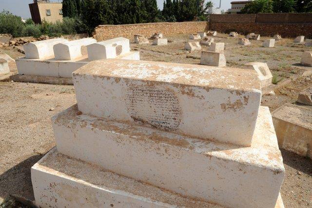 maroc sefrou cimetiere juif partie ancienne tombe ZBL 1909 (37)